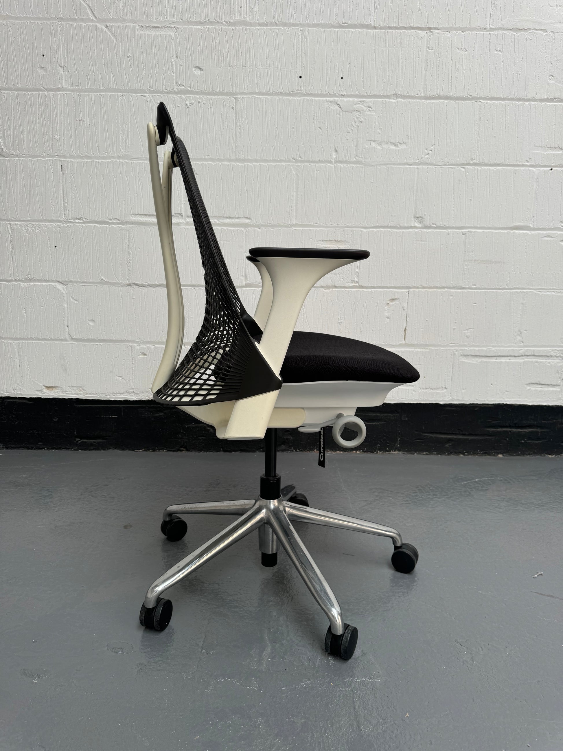 Herman Miller Sayl Light Shadow Edition