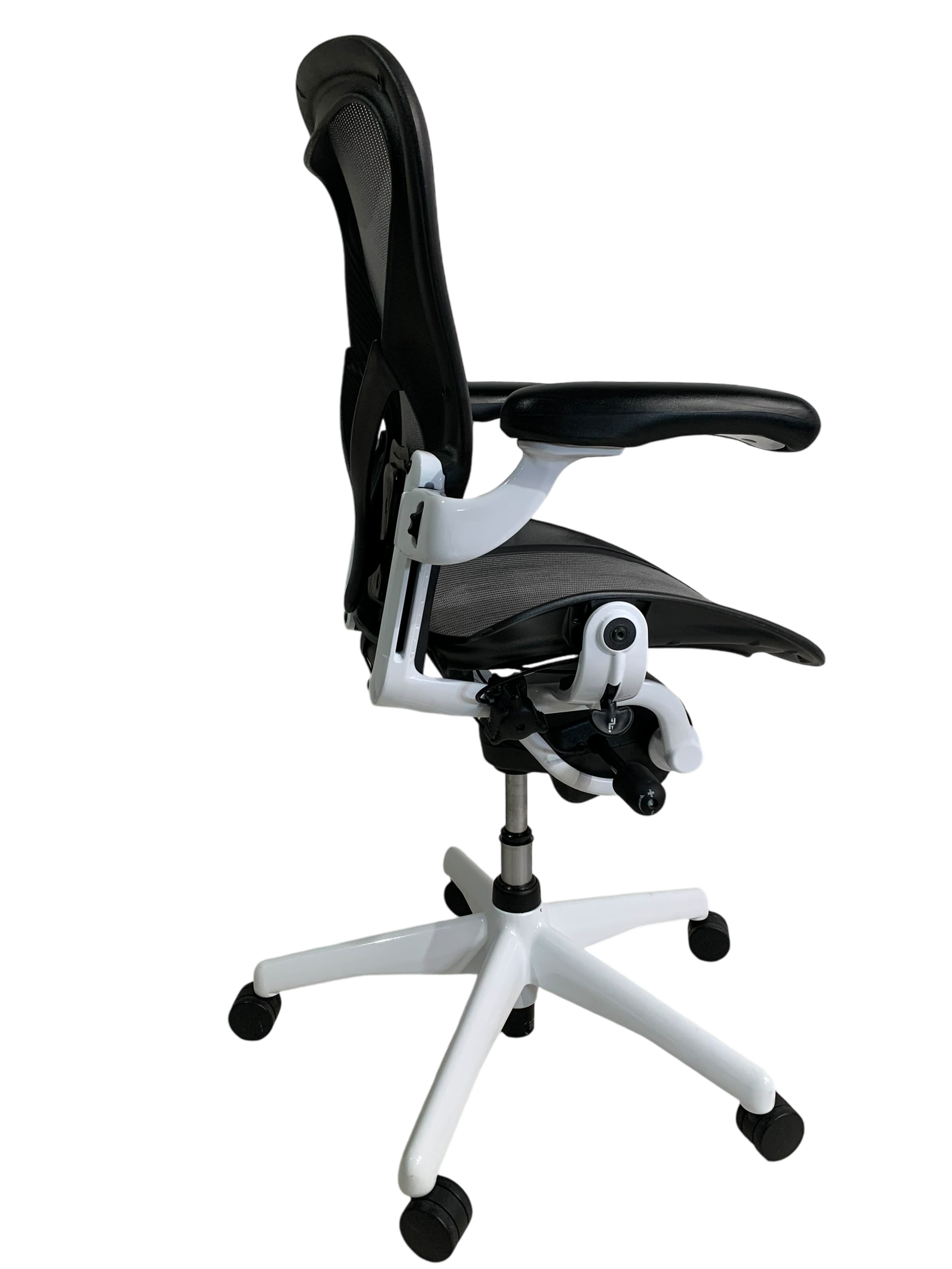 Herman Miller Aeron Size B White Posturefit