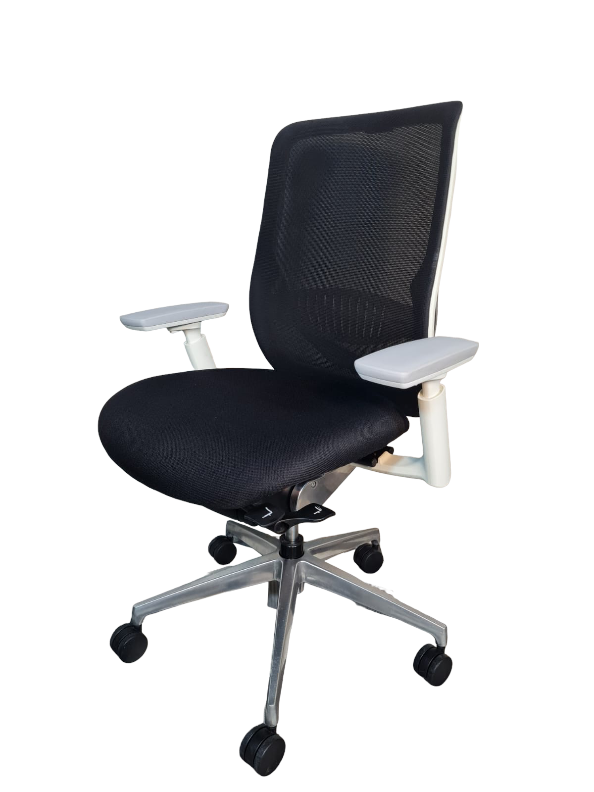 Okamura Zephr Light White Chrome