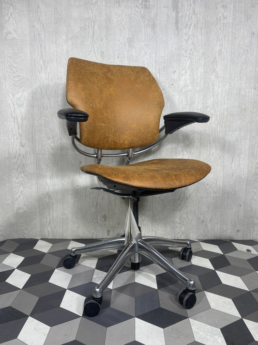 Humanscale Freedom Chrome Distressed Brown