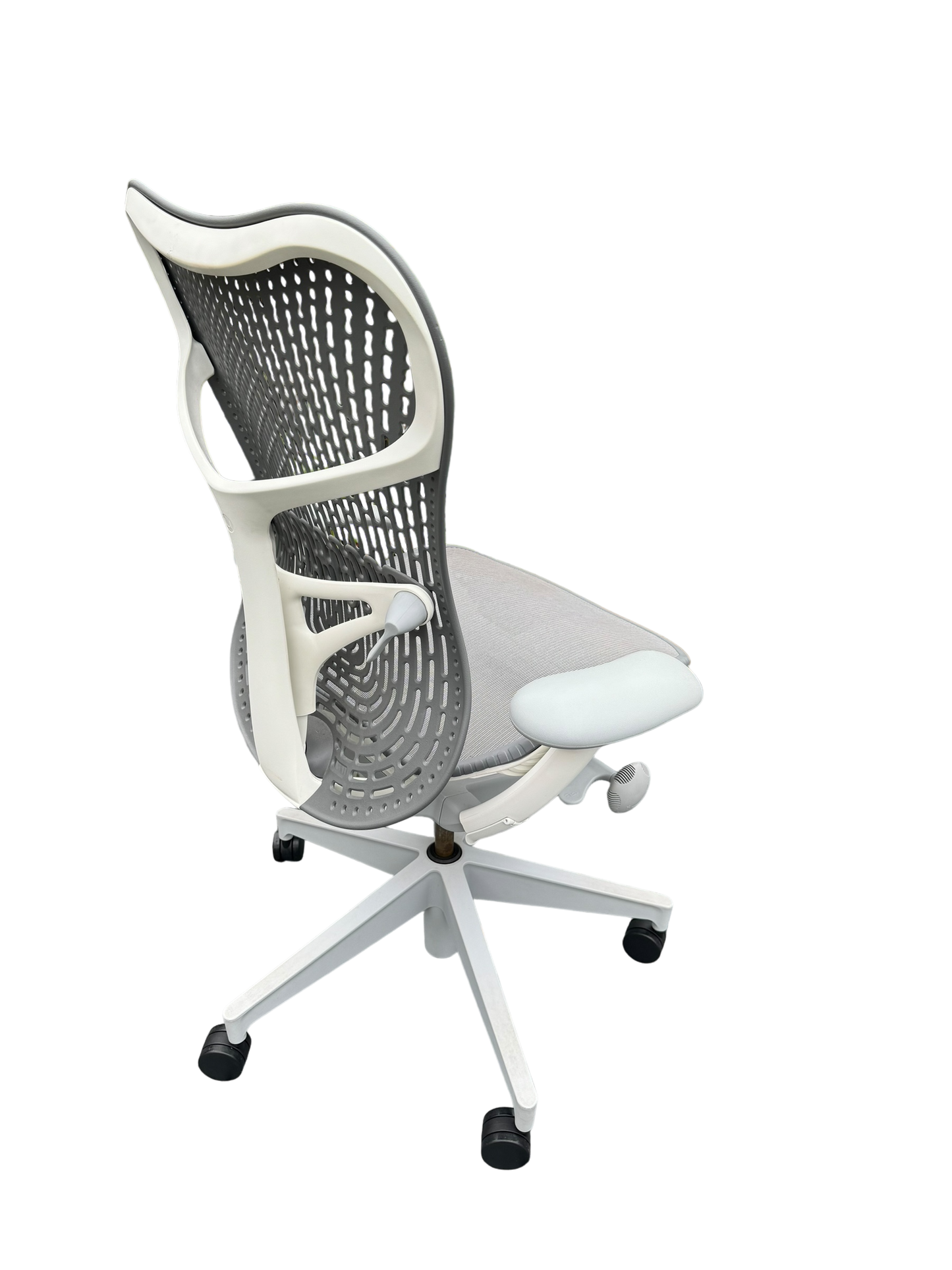 Herman Miller Mirra 2 Grey Fog